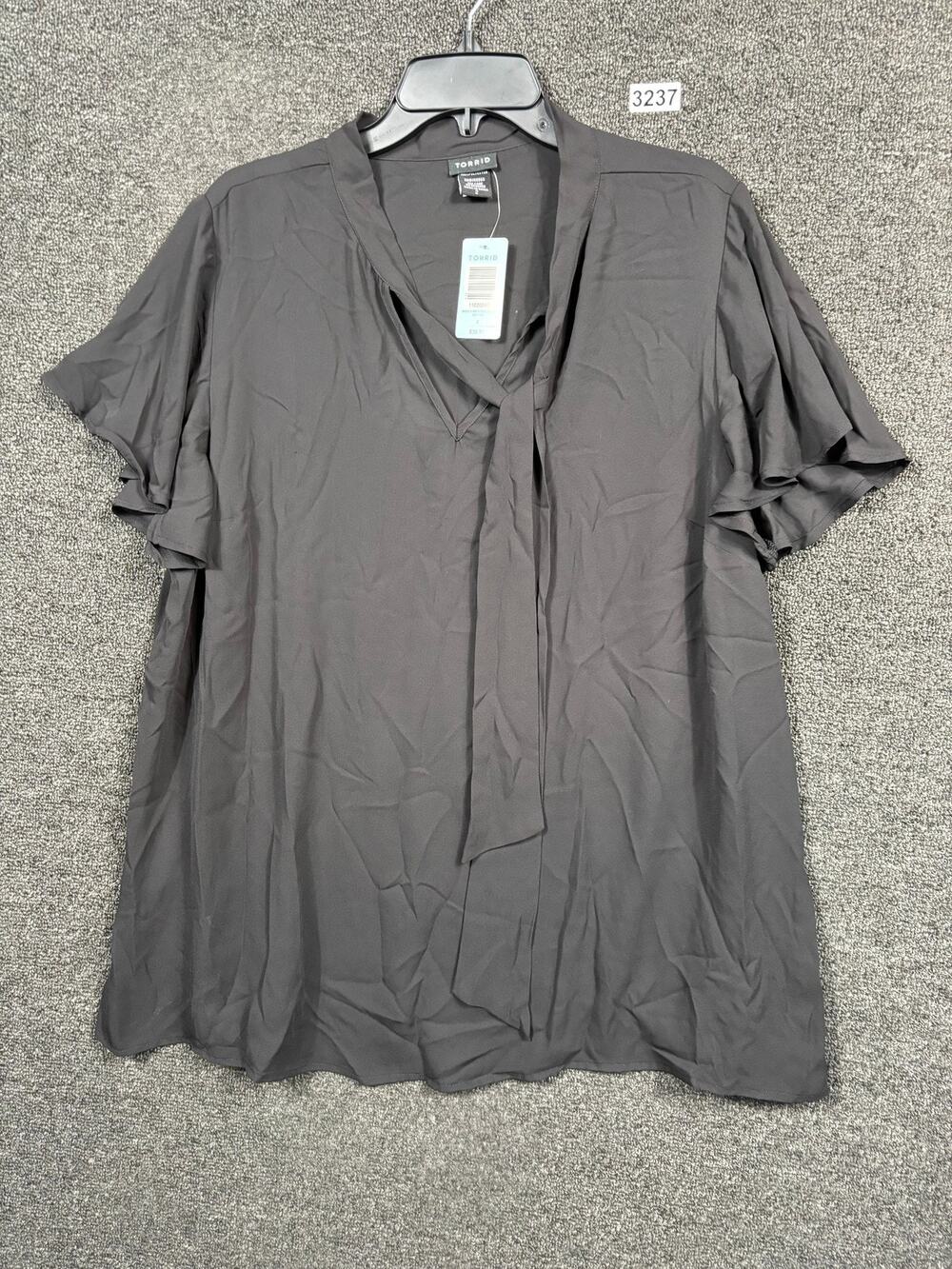 Torrid Blouse Women 2 (2X) Black Short Sleeve Tie Neck Lightweight Top Plus Size